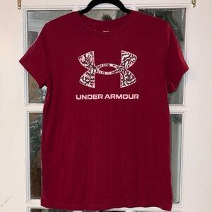 Under Armour Maroon Logo T-Shirt Medium loose fit